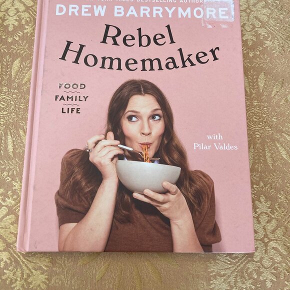 DREW BARRYMORE COOKBOOK - Picture 1 of 2